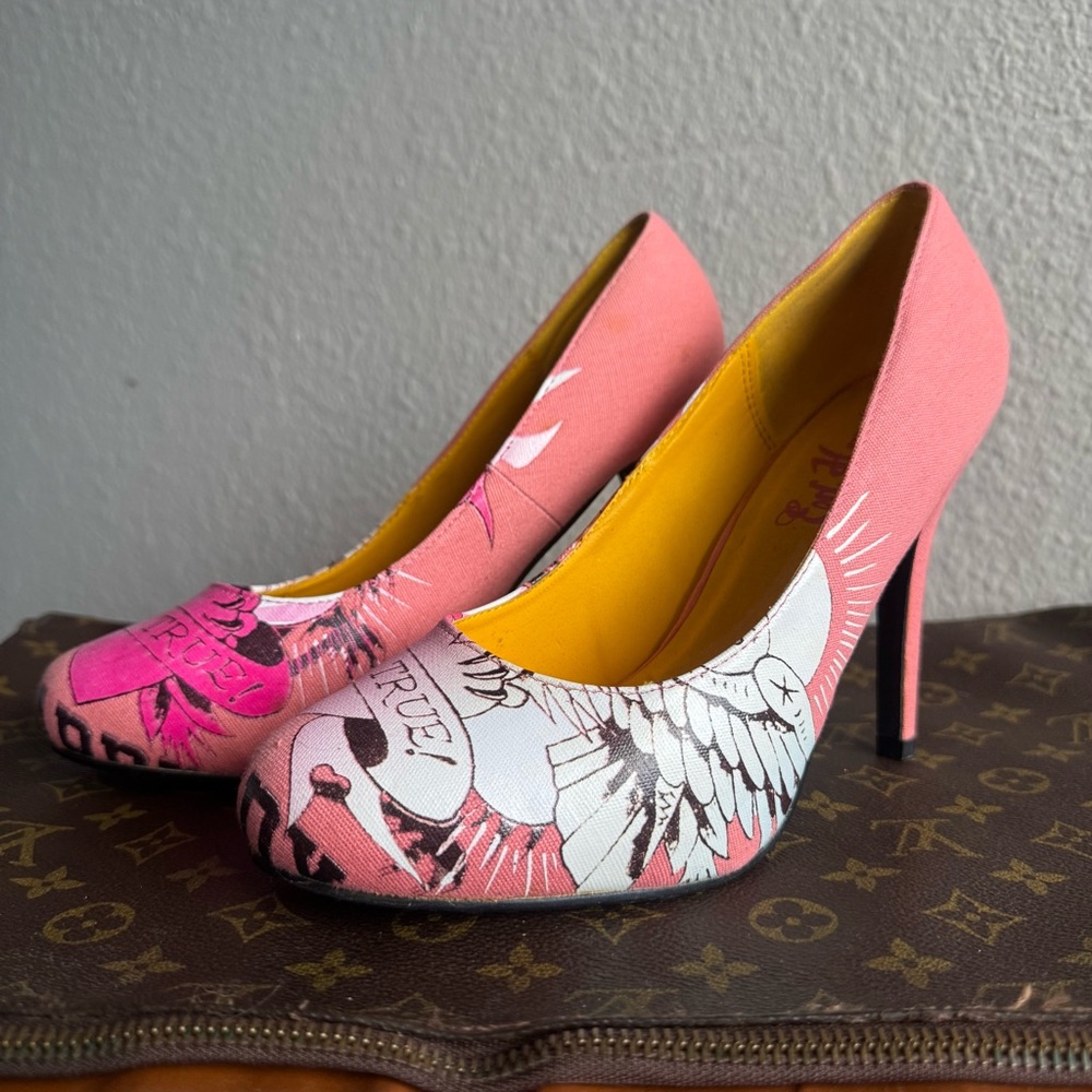 Ed Hardy pink & white canvas angel tattoo graphic stiletto pumps